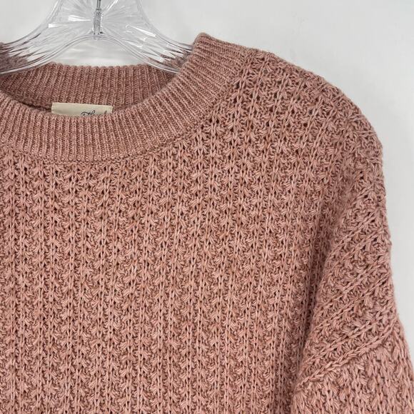 Universal Thread Pink Knit Sweater Size Medium - Picture 3 of 6